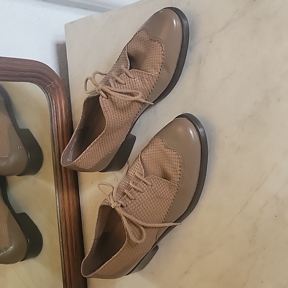 AEROSOLES Taupe Leather Oxfords 9M - Picture 4 of 14